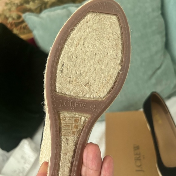 Beautiful new Canvas Wedges in black! - Picture 3 of 5